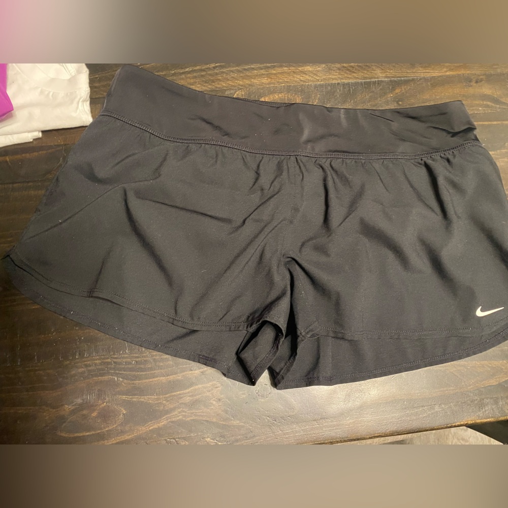 Nike Black Athletic Shorts (M188)